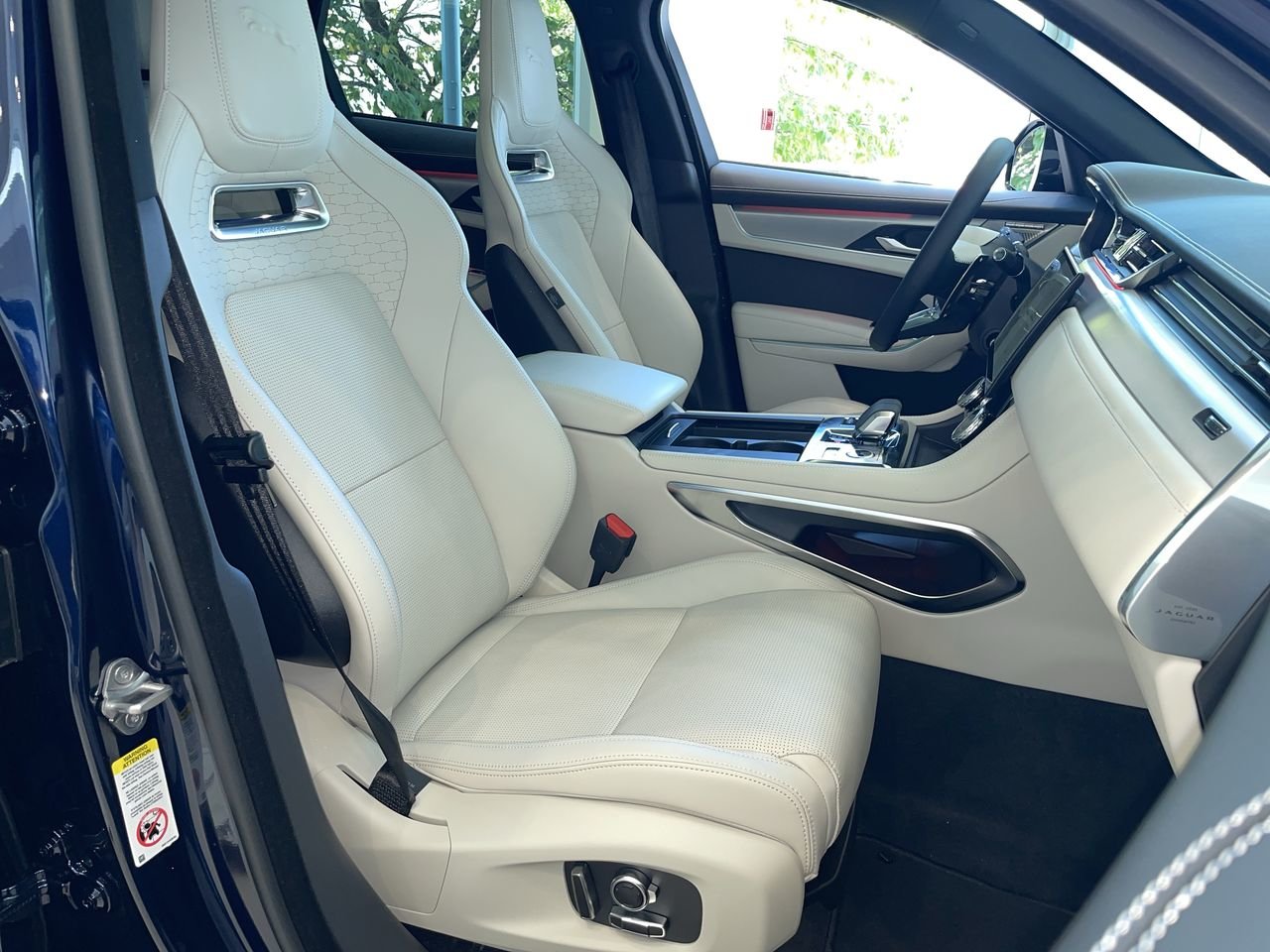 Used 2024 Portofino Blue (Met) Jaguar P250 R-DYNAMIC S image 33