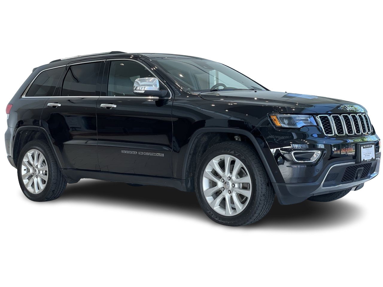 Used 2017 Diamond Black Crystal P.C. Jeep Limited image 16