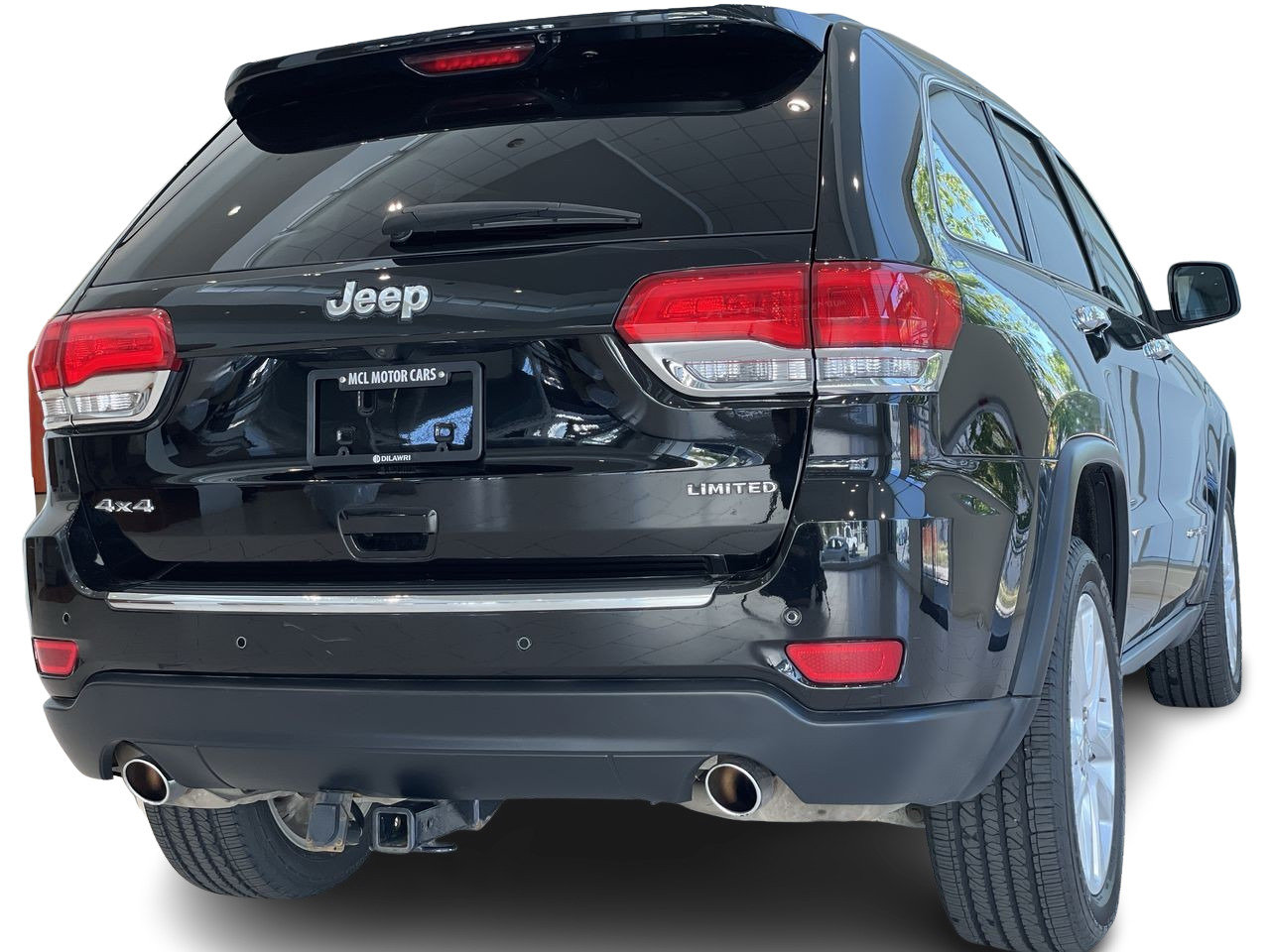 Used 2017 Diamond Black Crystal P.C. Jeep Limited image 12