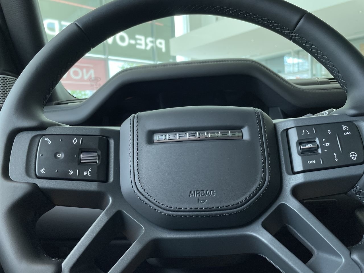New 2023 Carpathian Grey Premium Metalic Land Rover X image 22