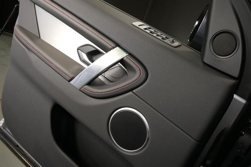 Used 2023 Eiger Grey Met Land Rover 247hp R-Dynamic S image 14