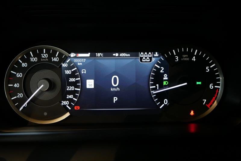 Used 2023 Fuji White (Solid) Land Rover 247hp R-Dynamic S image 9
