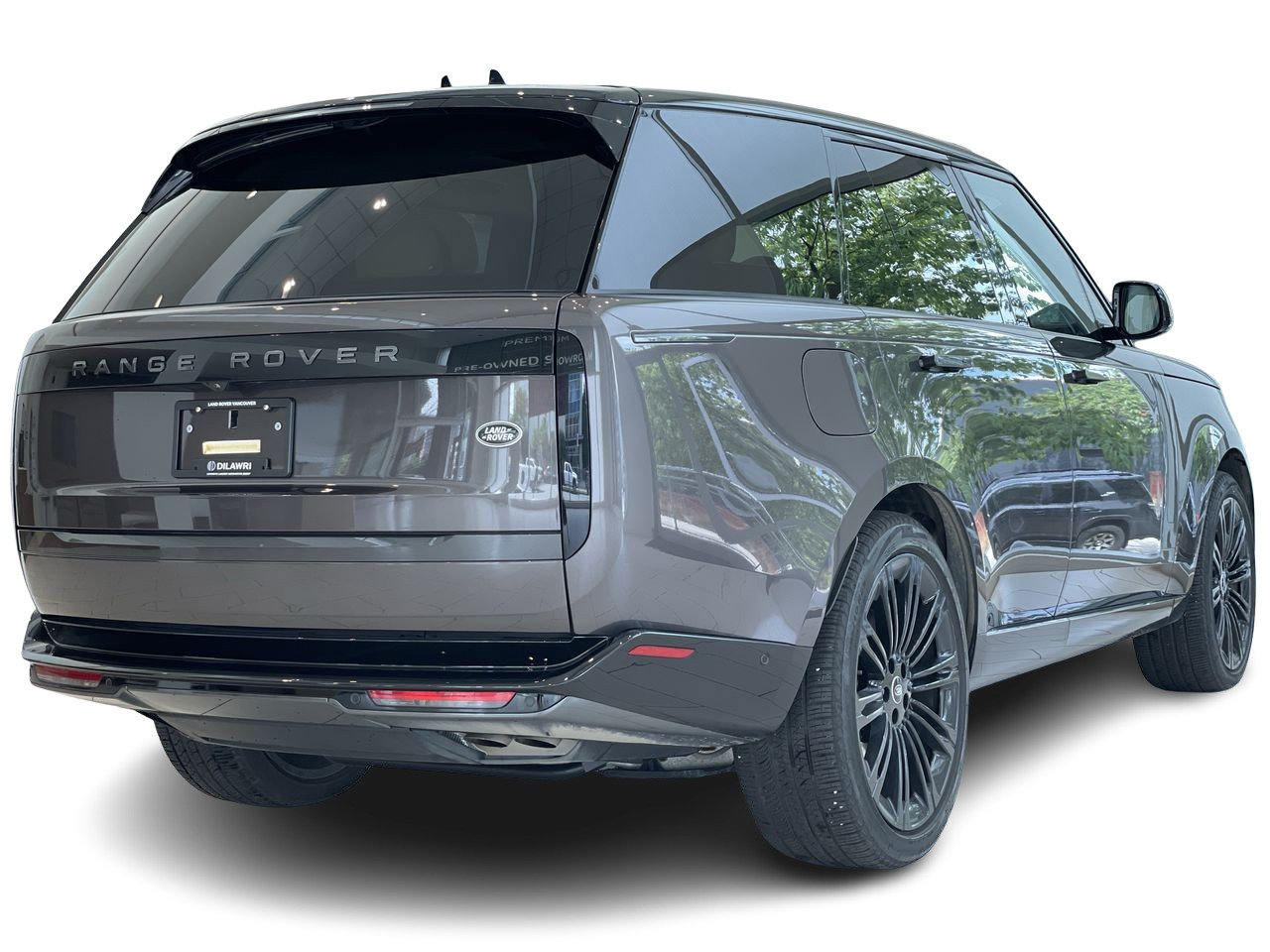 Used 2022 Charente Grey Land Rover P530 FIRST EDITION SWB image 13