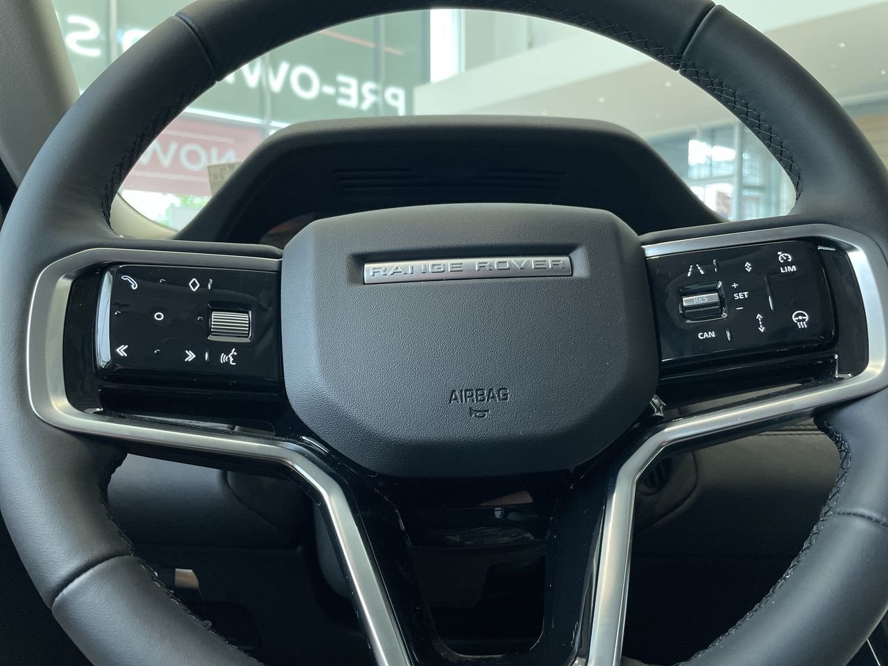 Used 2023 Eiger Grey Met Land Rover P250 SE image 22