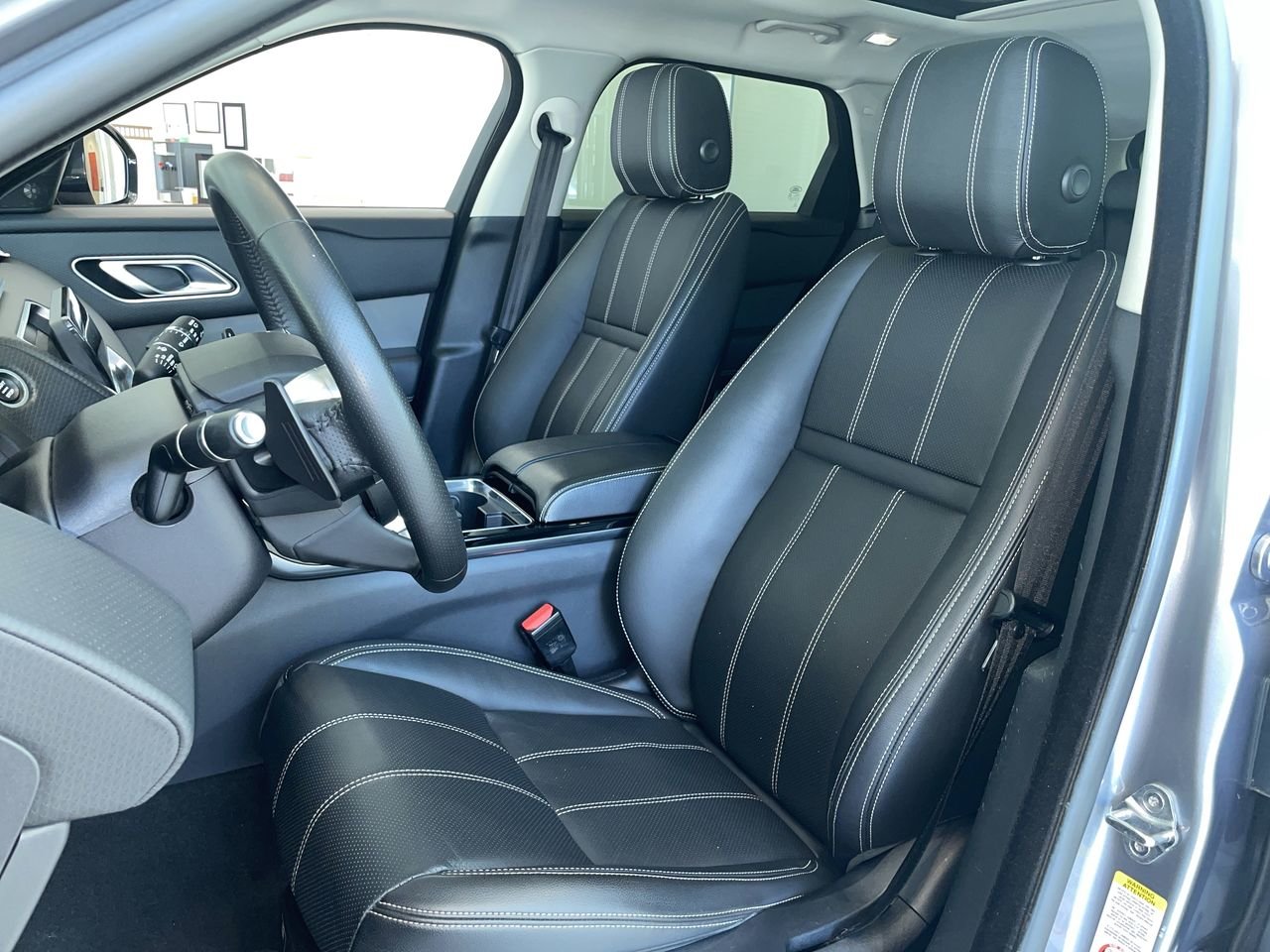 Used 2020 Eiger Grey Land Rover P250 S image 19