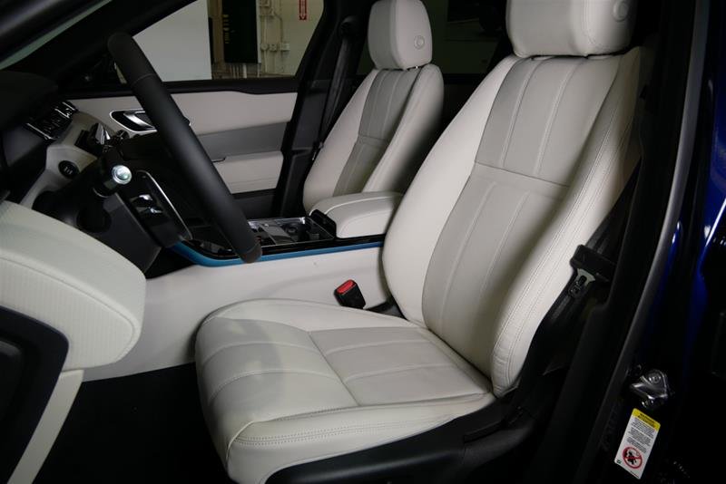 Certified Used 2022 Portofino Blue Met Land Rover P250 S image 14