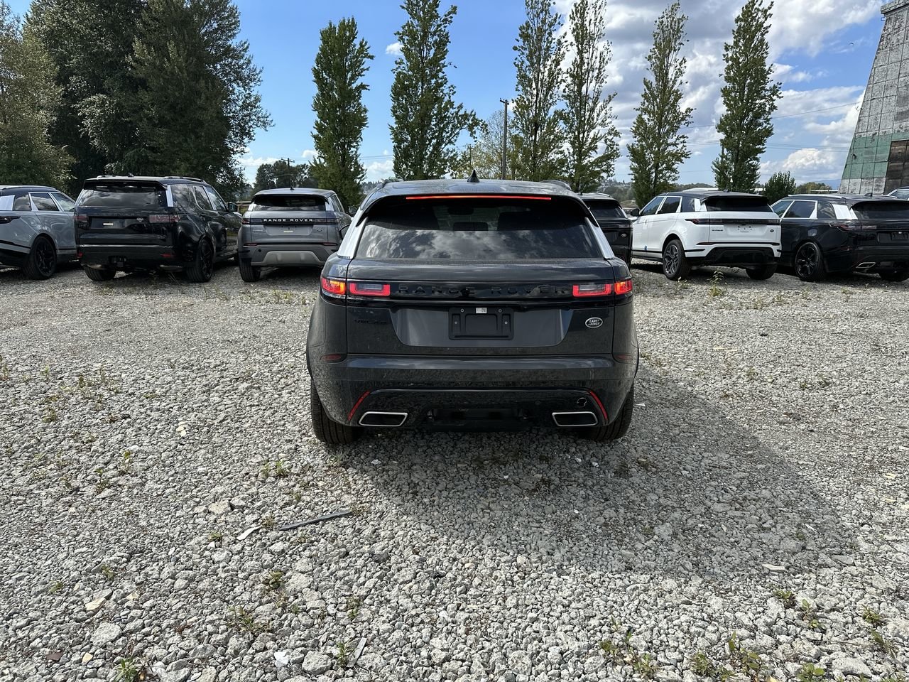 New 2023 Carpathian Grey Premium Met Land Rover P340 R-Dynamic S image 7