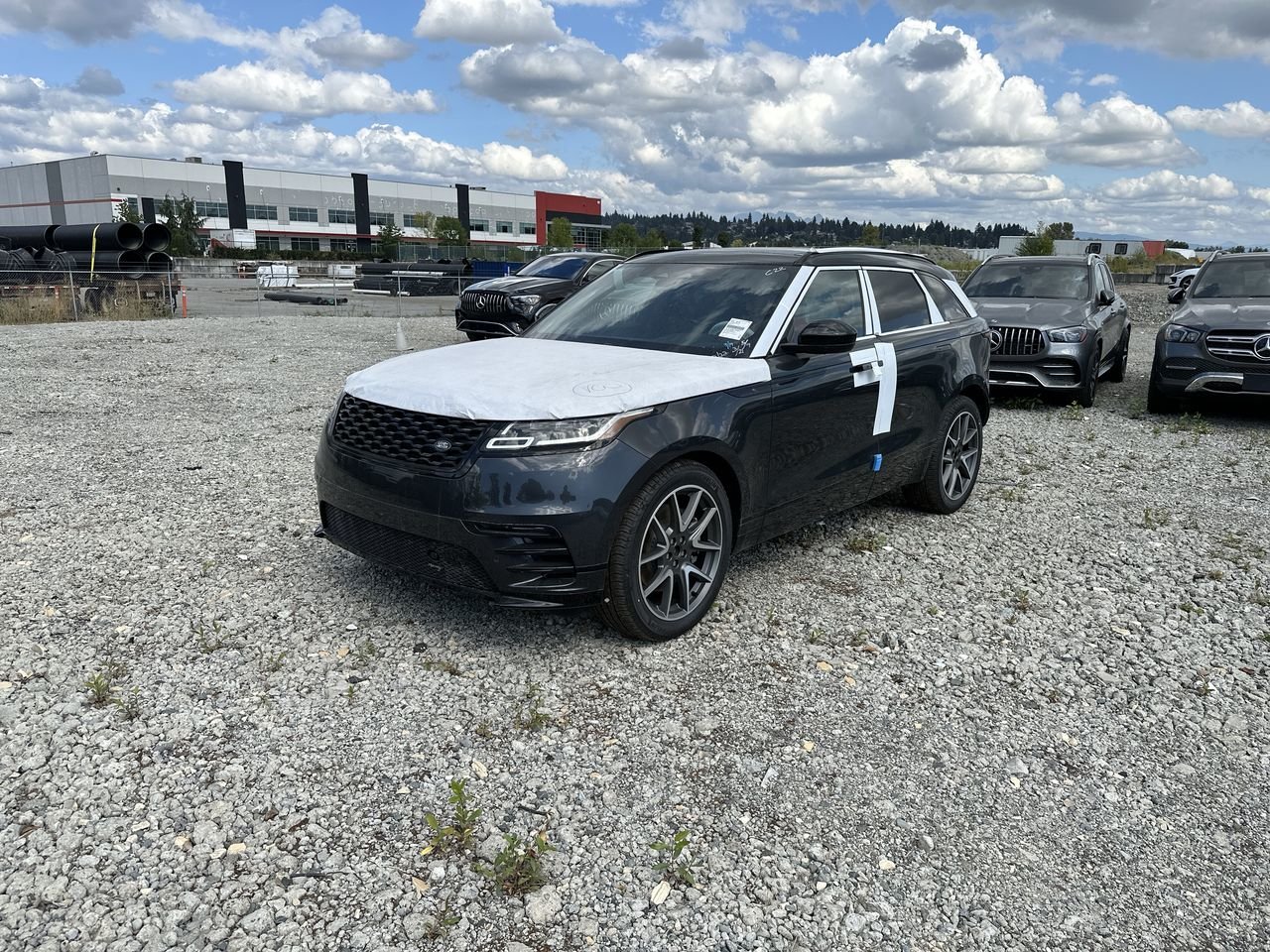 New 2023 Carpathian Grey Premium Met Land Rover P340 R-Dynamic S image 4