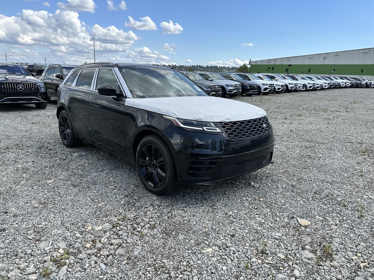 New 2023 Santorini Black Met Land Rover P340 R-Dynamic S image 2