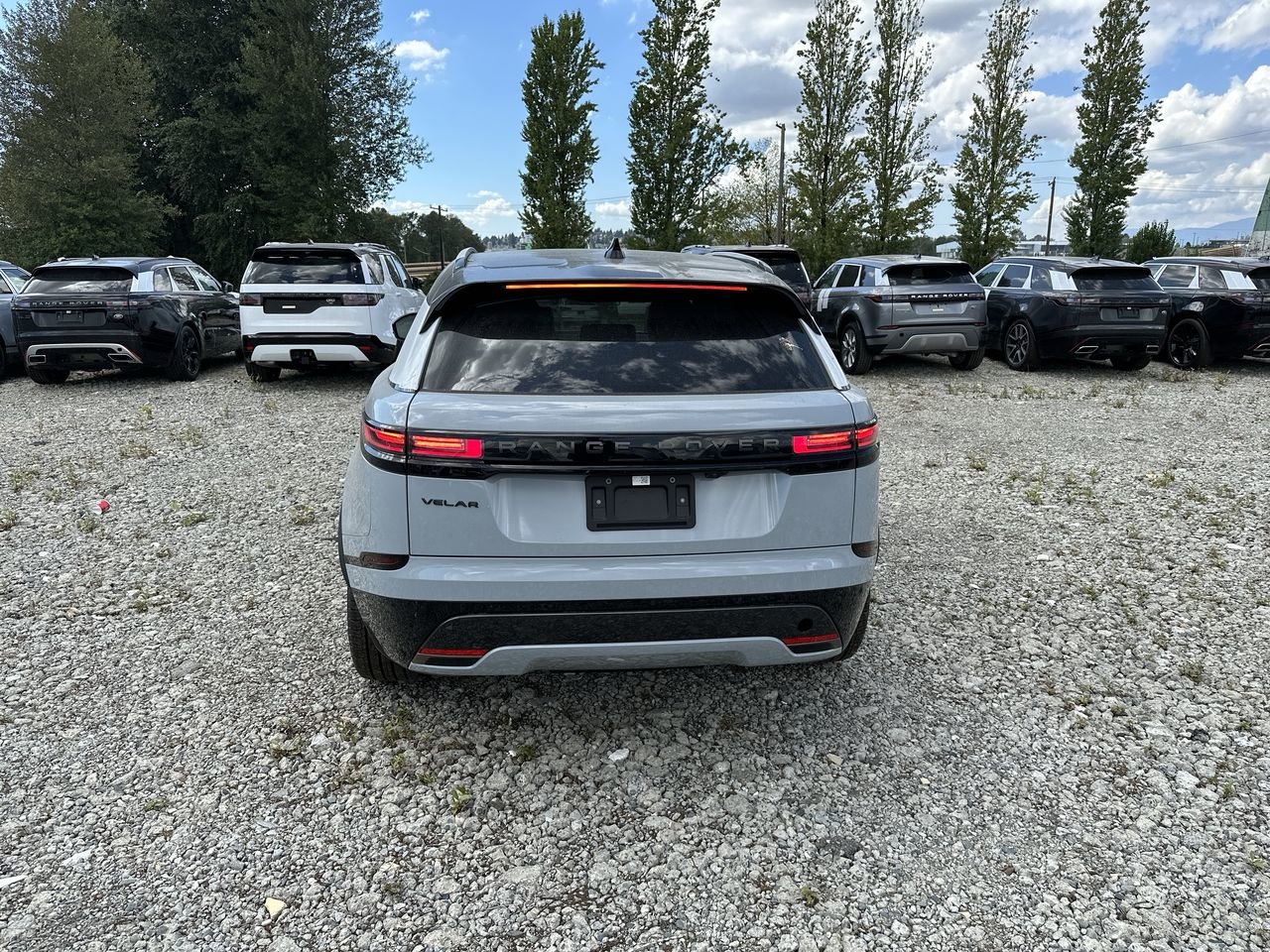 New 2024 Arroios Grey Land Rover DYNAMIC SE image 7