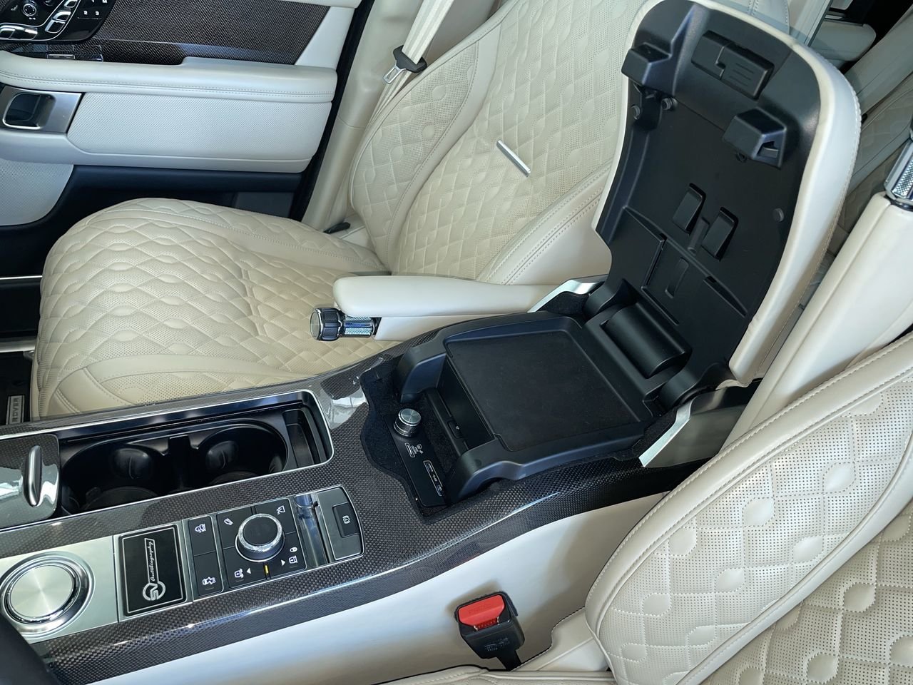 Used 2019 WRAPPED BLACK Land Rover V8 SVA LWB image 29