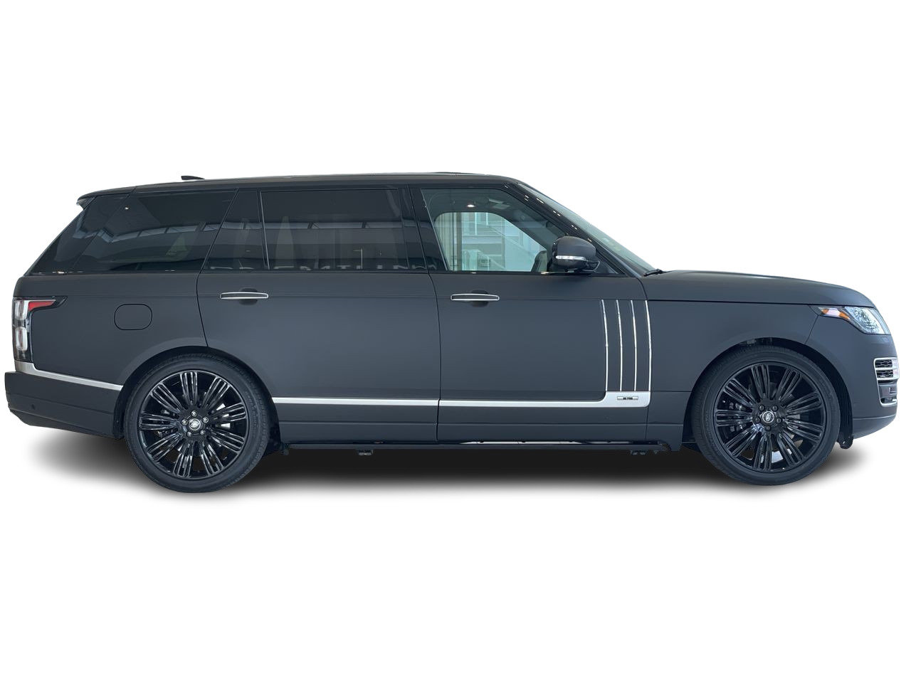 Used 2019 WRAPPED BLACK Land Rover V8 SVA LWB image 15