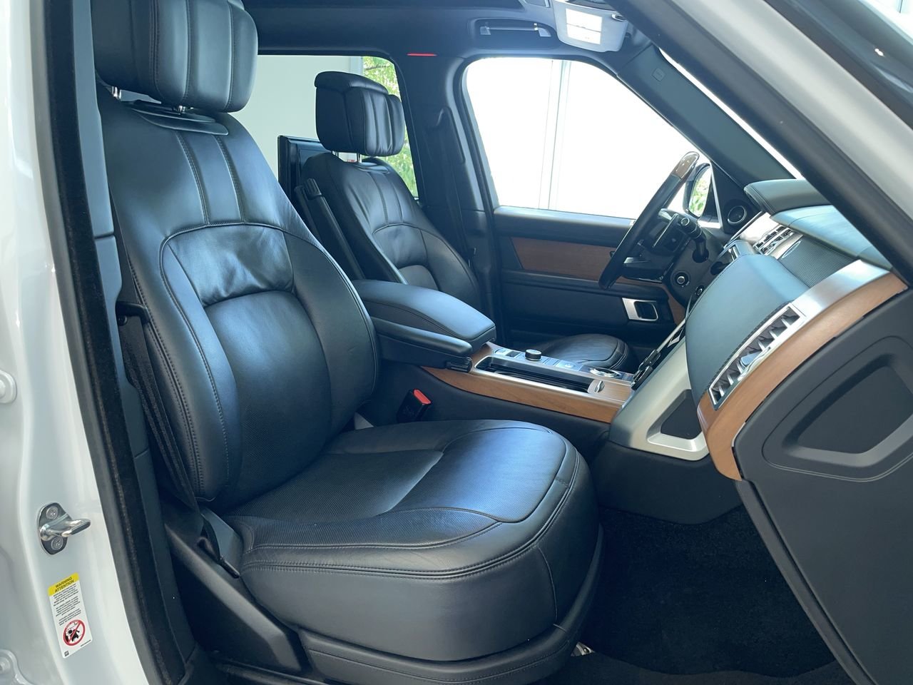 Used 2021 Yulong White Met Land Rover 5.0L V8 Supercharged P525 Autobiography LWB image 33