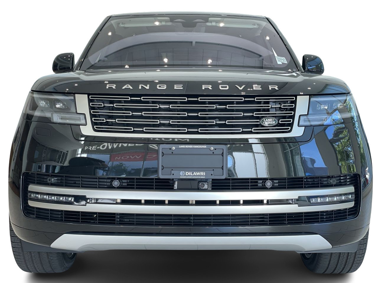 New 2023 Santorini Black Metallic Land Rover SE SWB image 3