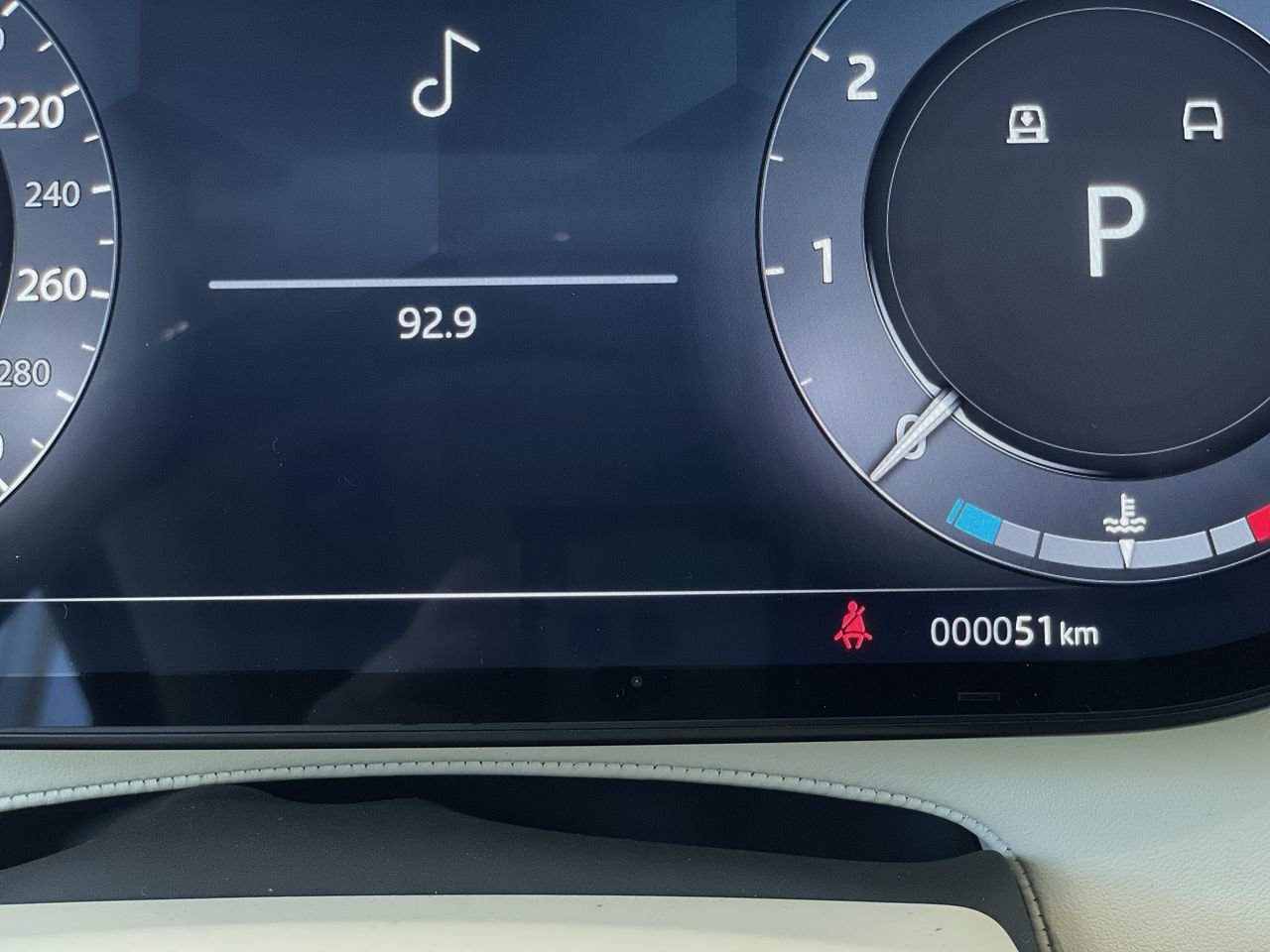 New 2023 Batumi Gold Premium Metallic Land Rover SE SWB image 23