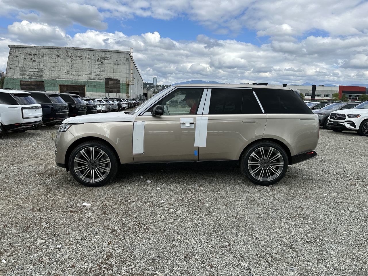 New 2023 Batumi Gold Premium Metallic Land Rover SE SWB image 5