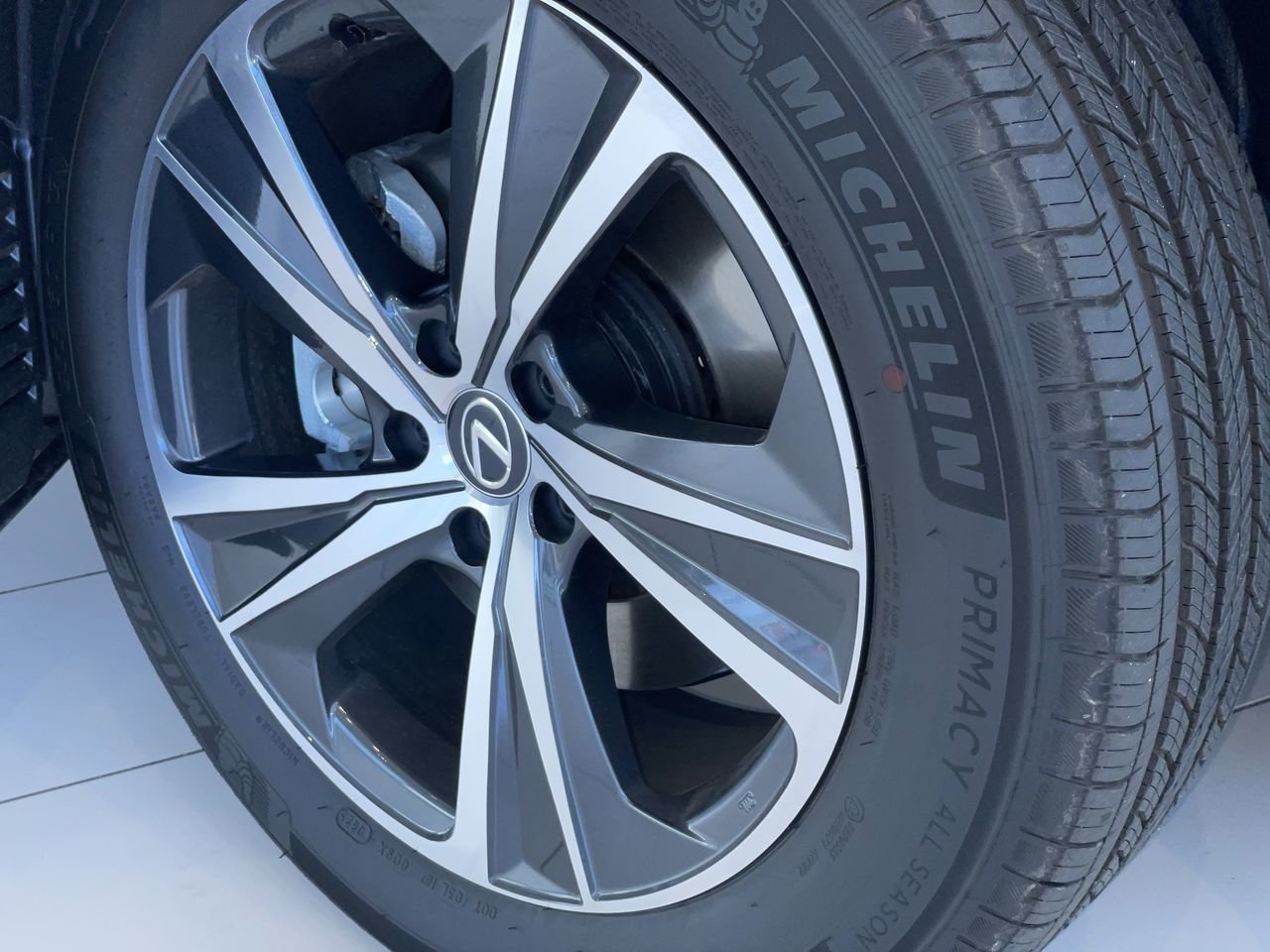 Used 2023 Nebula Grey Pearl Lexus 350 image 18