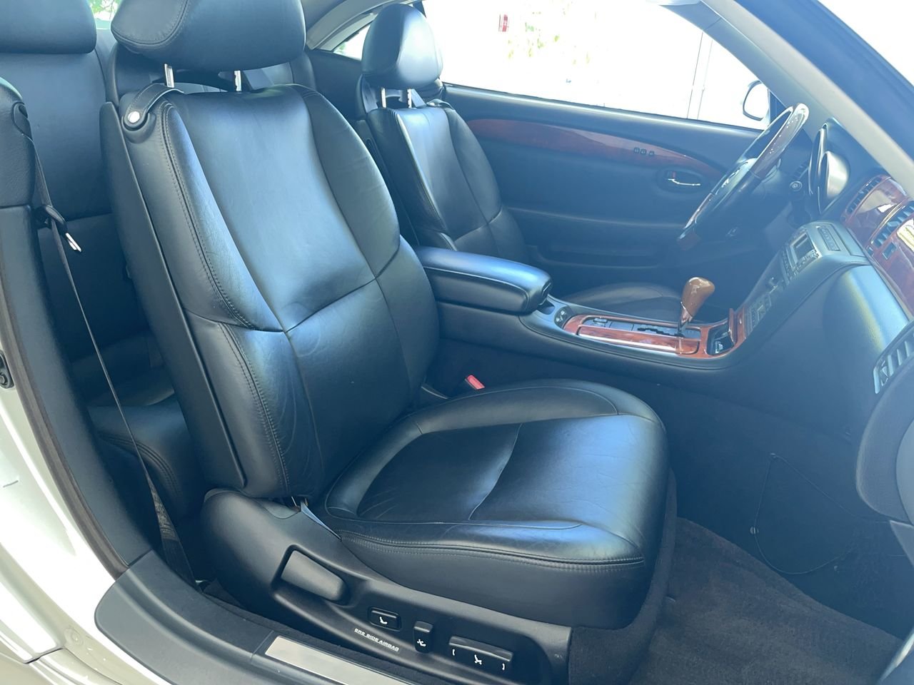Used 2004 Silver Lexus (V8) 5A image 31