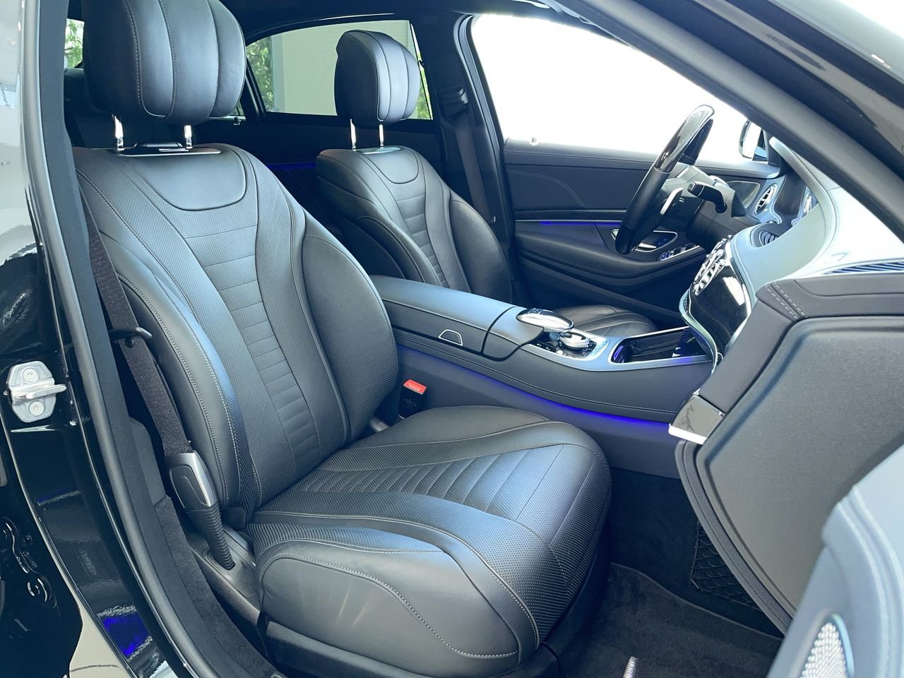 Used 2020 Obsidian Black MET Mercedes-Benz Sedan (LWB) image 33