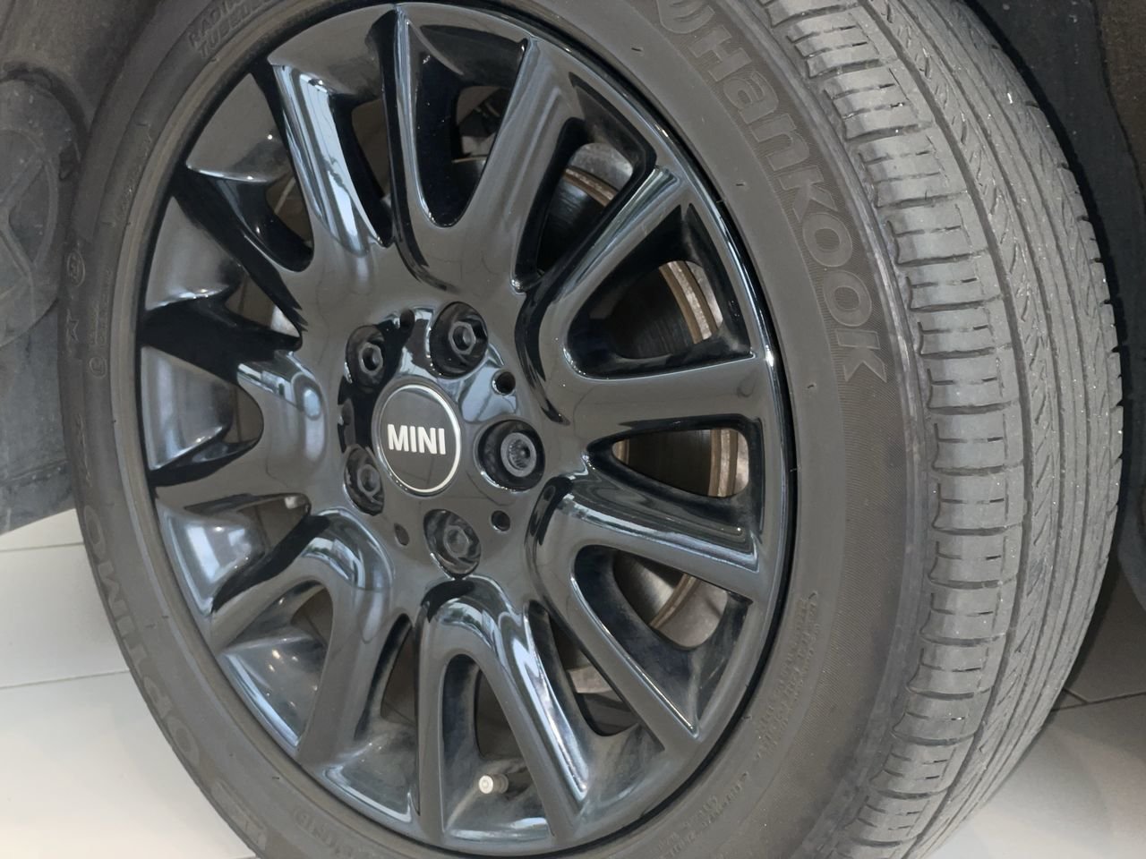 Used 2019 BLACK MINI Cooper image 18