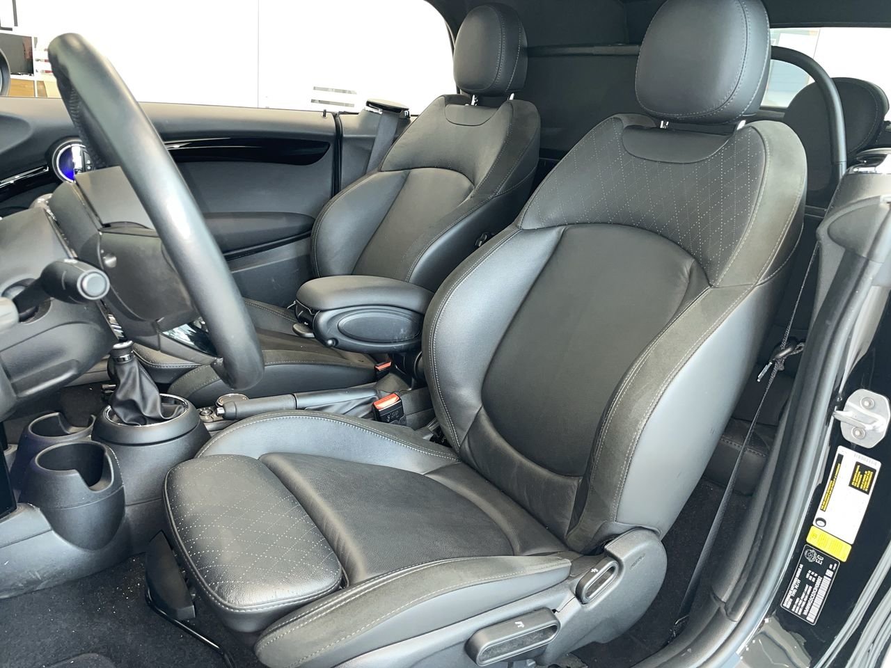 Used 2019 BLACK MINI Cooper image 19