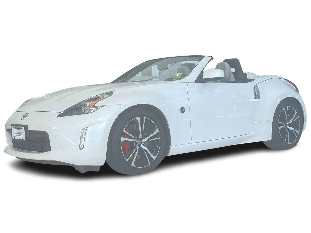 Used 2019 White Nissan 6sp image 6