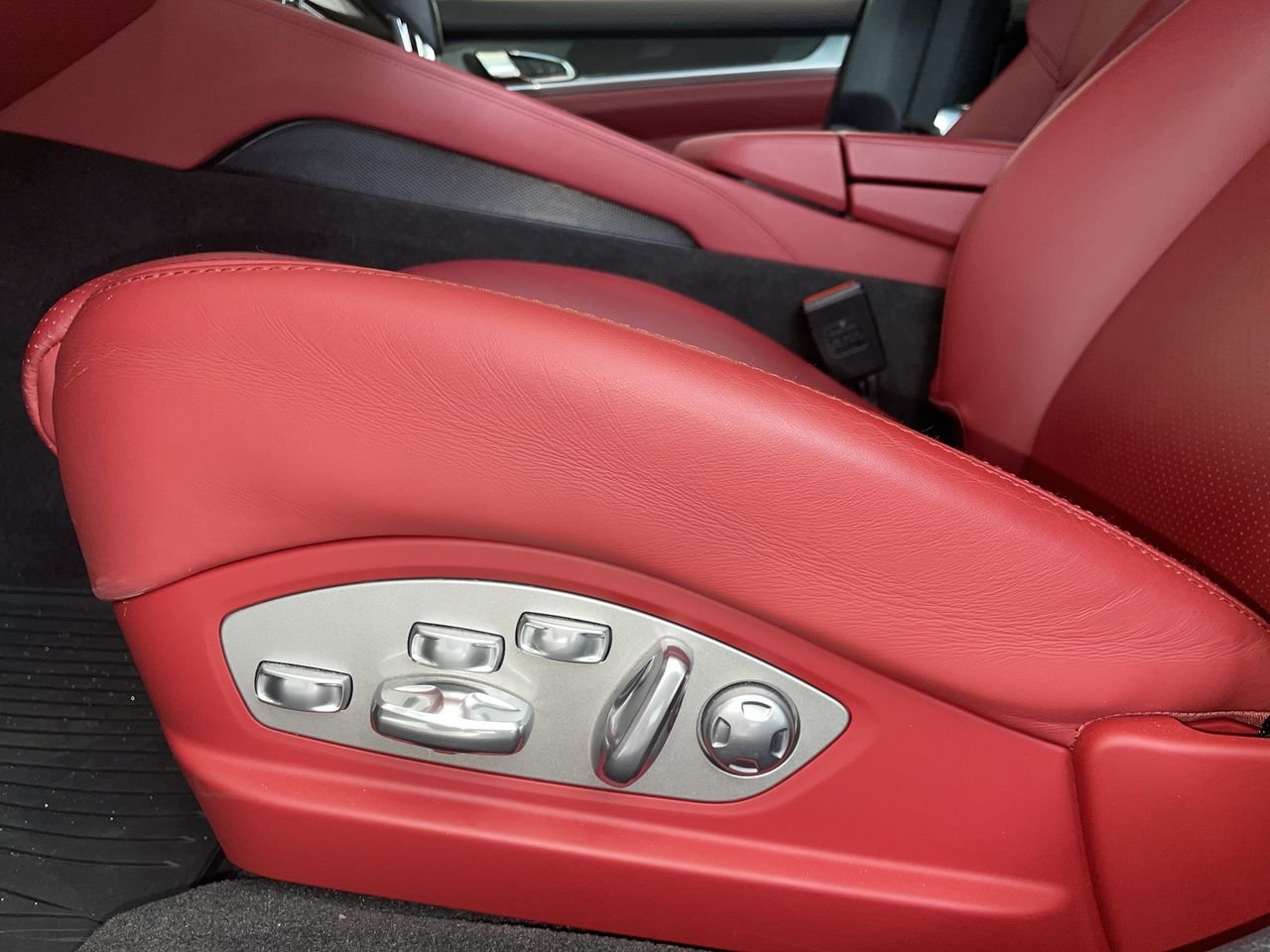 Used 2016 WHITE Porsche GTS image 20