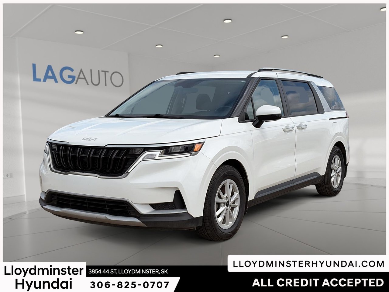 Snow White Pearl 2024 Kia Carnival Minivan Front-Wheel Drive Automatic