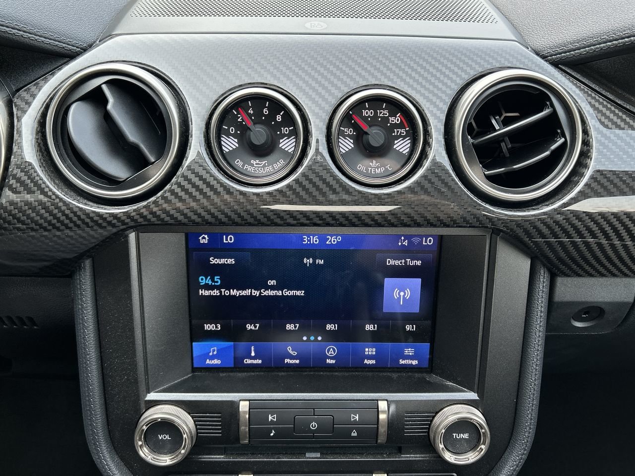 Used 2022 Purple Ford GT500 image 24