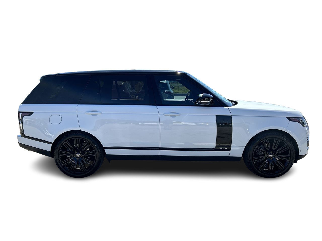 Used 2018 White Land Rover V8 Supercharged LWB image 15
