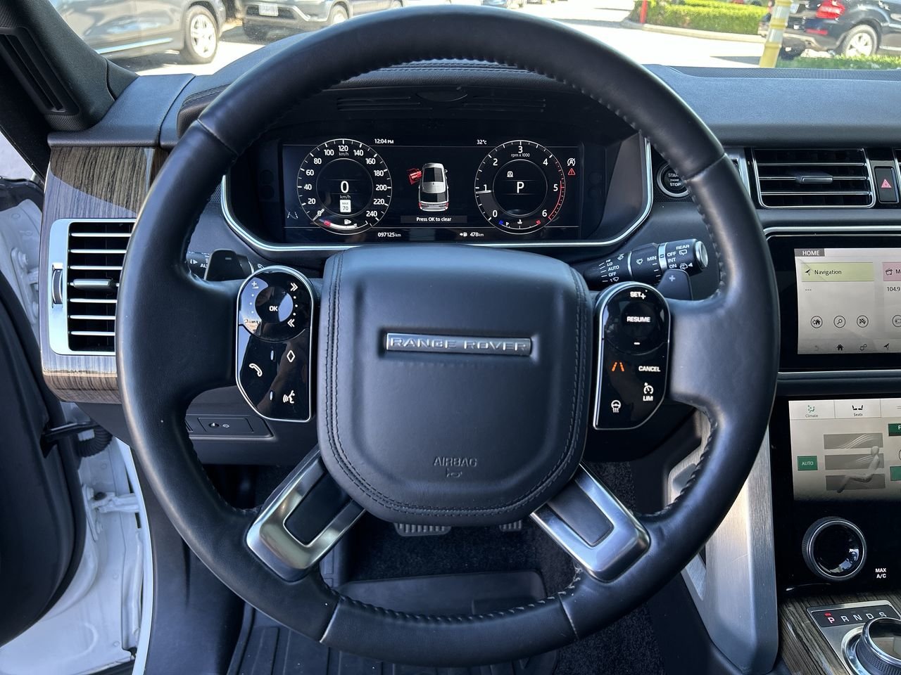 Used 2018 White Land Rover V6 HSE Diesel image 22