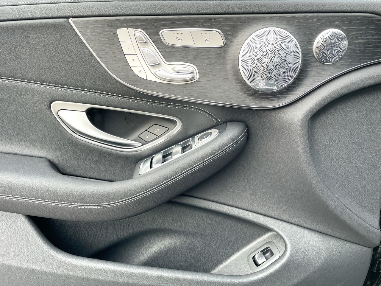 New 2023 Obsidian Black Metallic Mercedes-Benz AMG C 43 4MATIC image 23