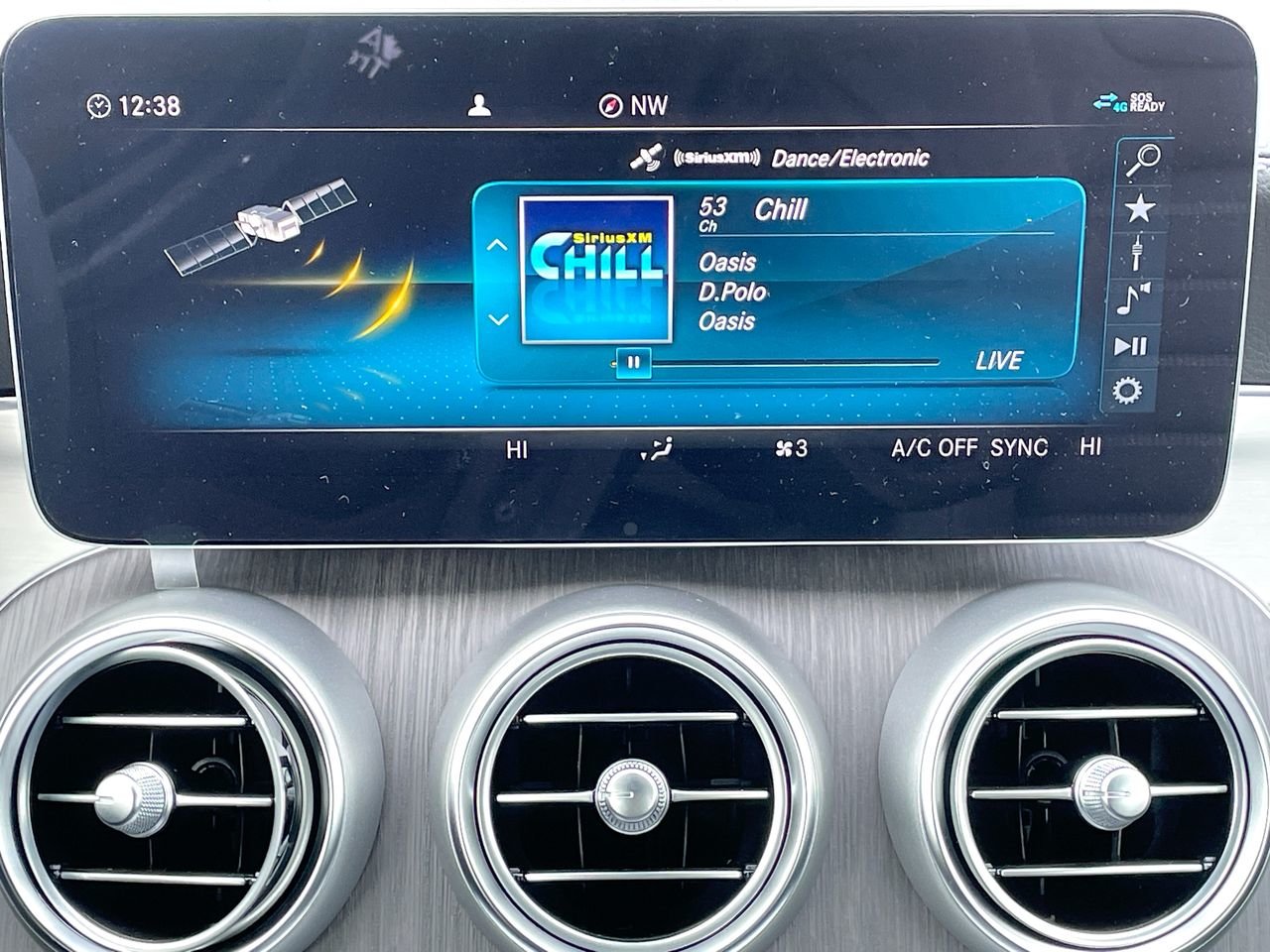 New 2023 Obsidian Black Metallic Mercedes-Benz AMG C 43 4MATIC image 26