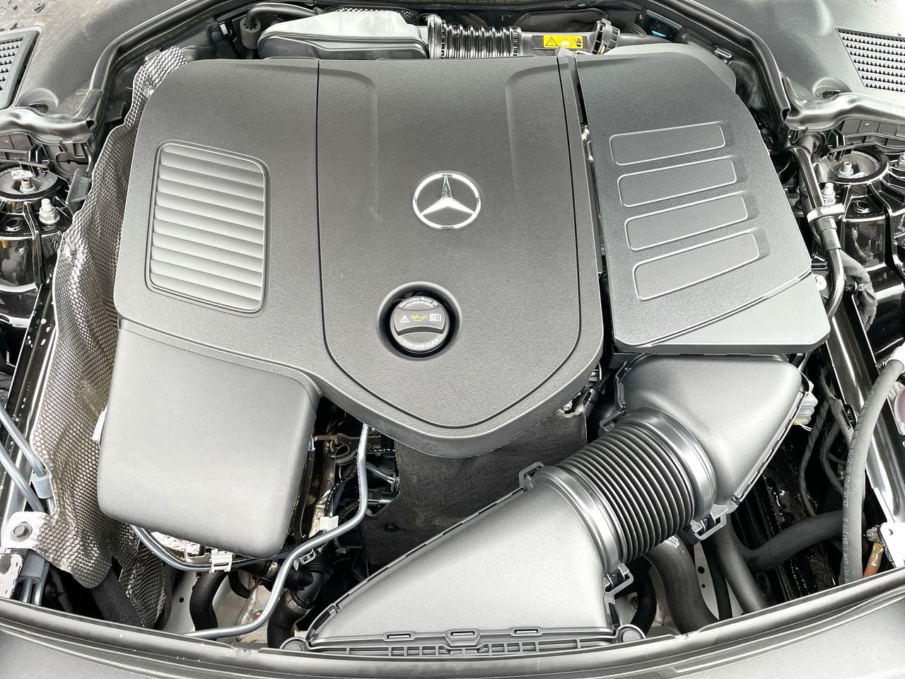 New 2023 Obsidian Black Metallic Mercedes-Benz C 300 4MATIC image 19