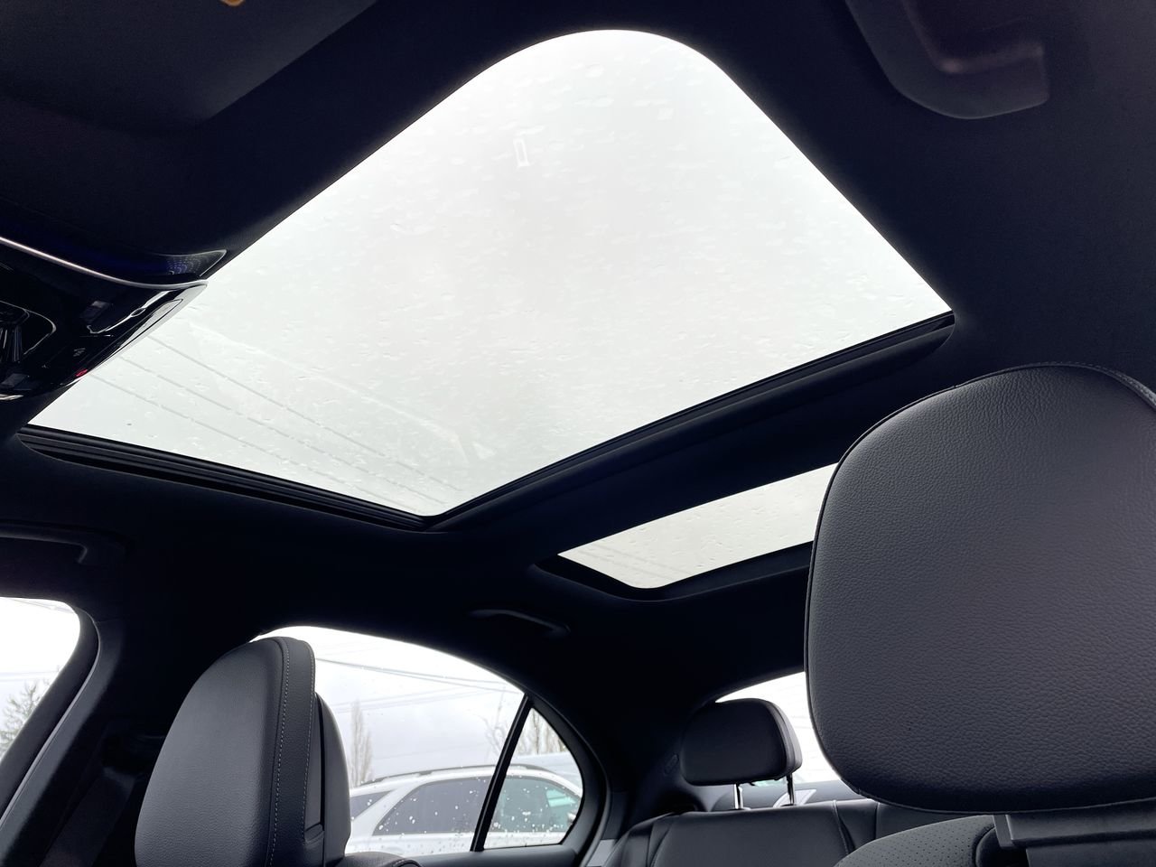 New 2023 Obsidian Black Metallic Mercedes-Benz C 300 4MATIC image 31