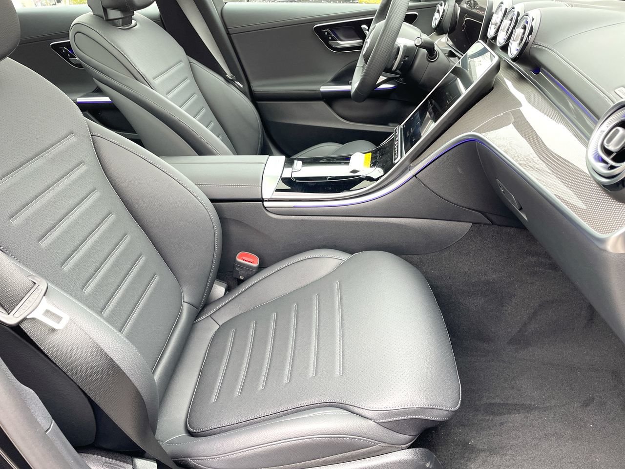 New 2023 Obsidian Black Metallic Mercedes-Benz C 300 4MATIC image 34