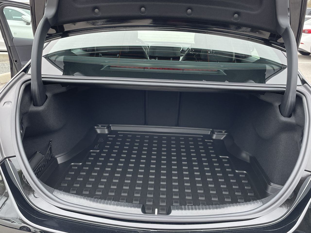 New 2023 Obsidian Black Metallic Mercedes-Benz C 300 4MATIC image 19