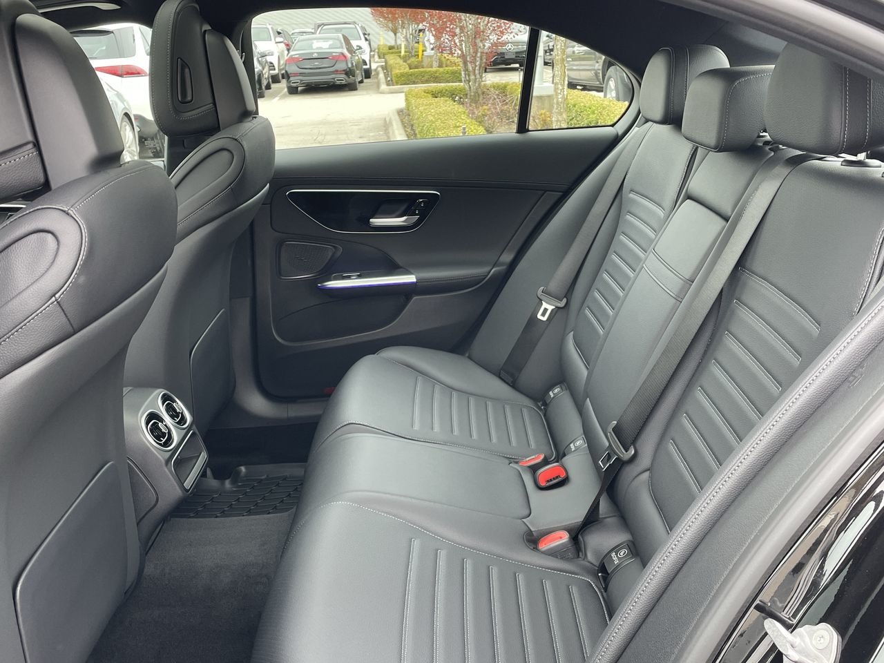 New 2023 Obsidian Black Metallic Mercedes-Benz C 300 4MATIC image 33