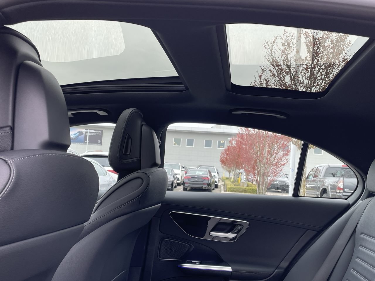 New 2023 Obsidian Black Metallic Mercedes-Benz C 300 4MATIC image 32
