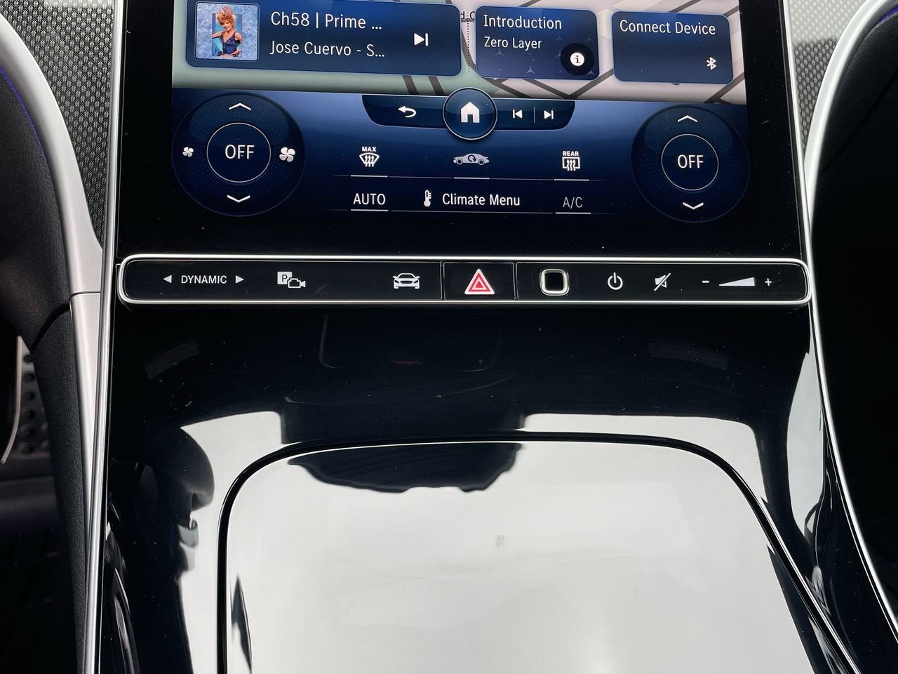 New 2023 Obsidian Black Metallic Mercedes-Benz C 300 4MATIC image 29