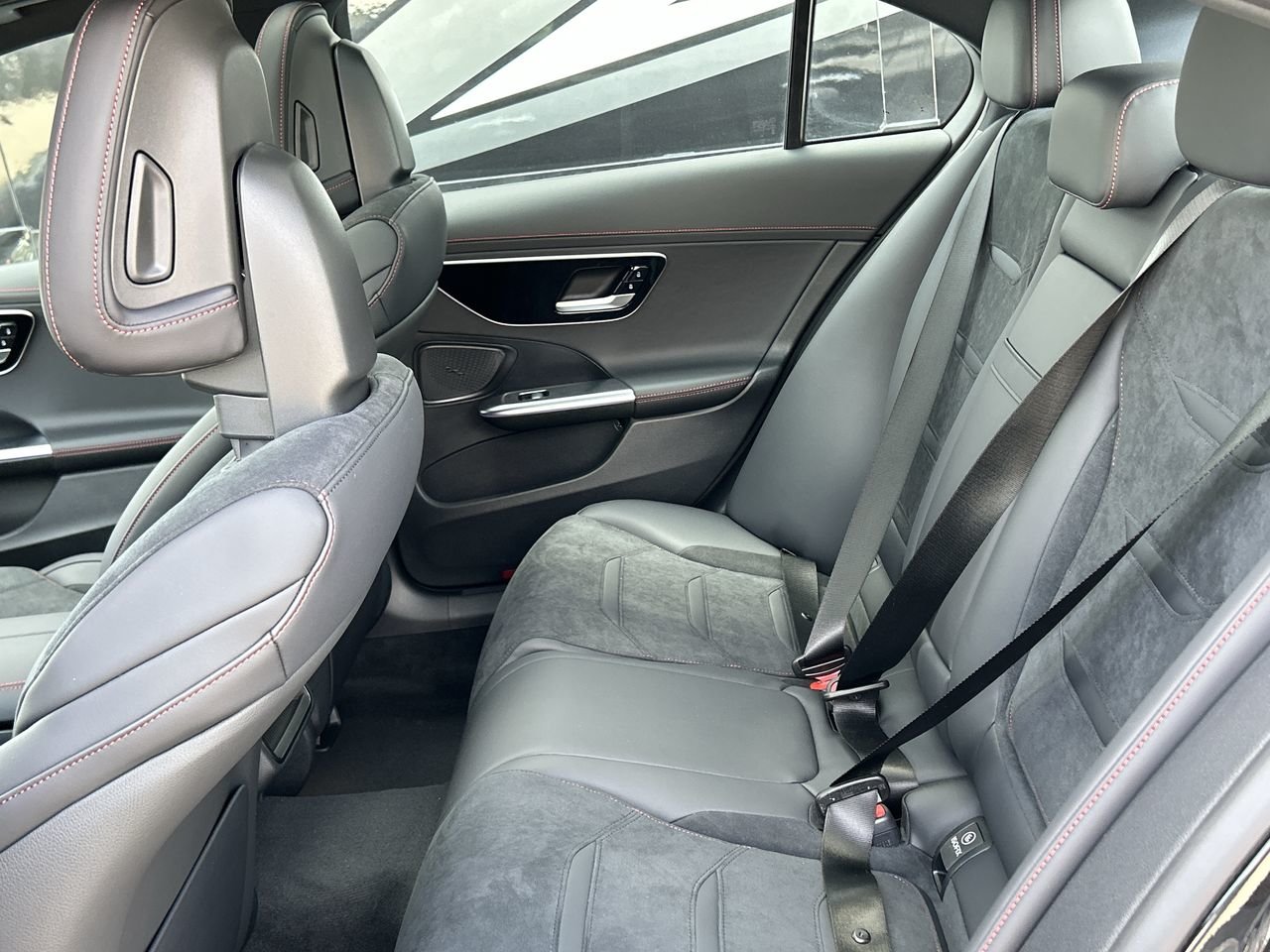 New 2023 Obsidian Black Metallic Mercedes-Benz AMG C 43 4MATIC image 29