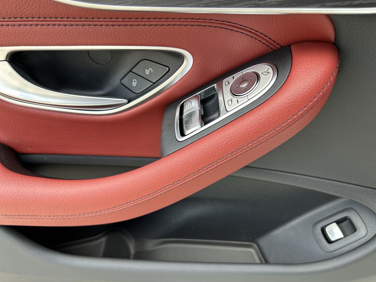 New 2023 Polar White Mercedes-Benz C 300 4MATIC image 22