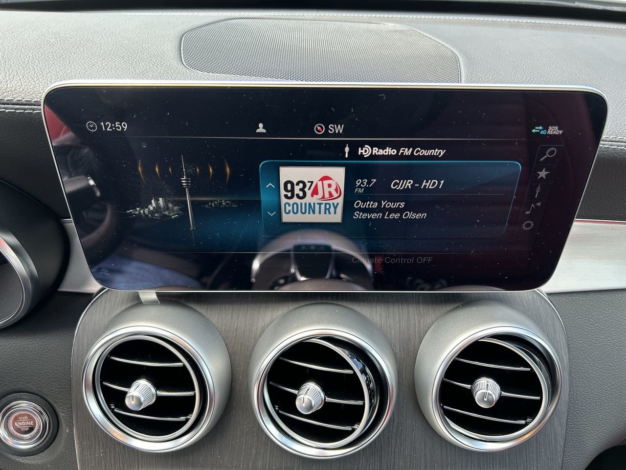 New 2023 Polar White Mercedes-Benz C 300 4MATIC image 25