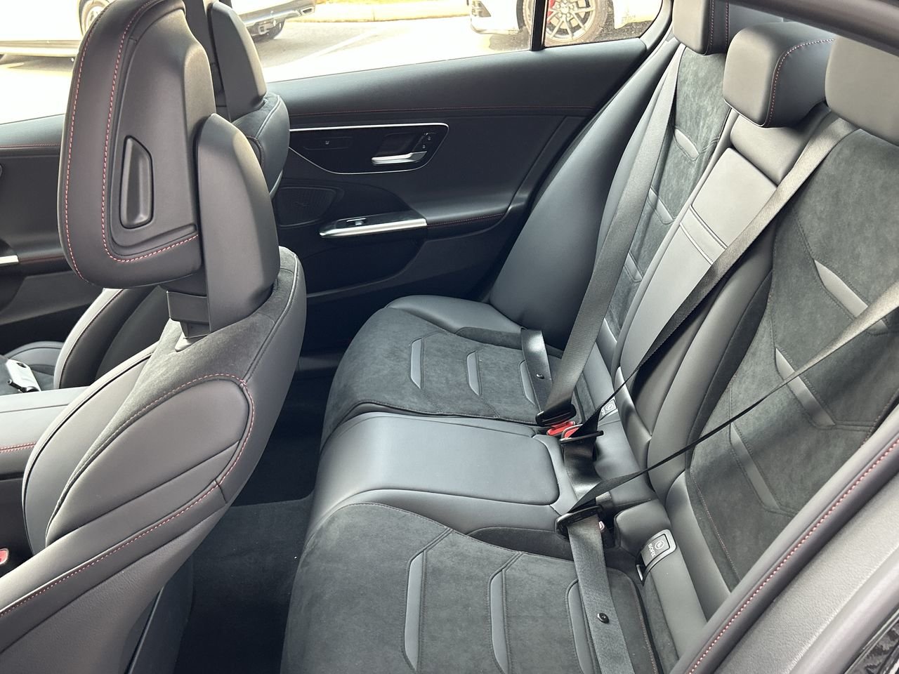New 2023 Obsidian Black Metallic Mercedes-Benz AMG C 43 4MATIC image 32