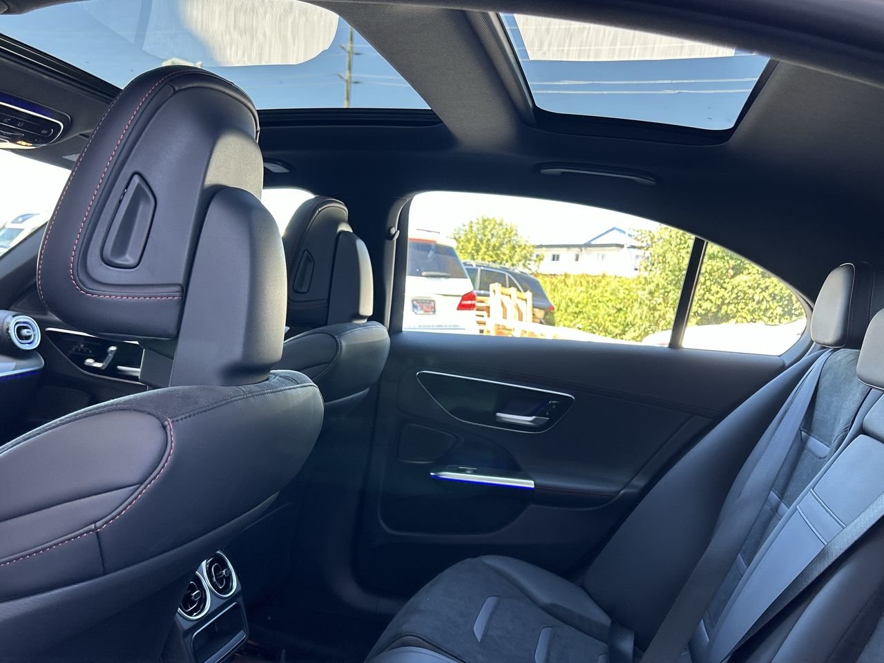 New 2023 Graphite Grey Metallic Mercedes-Benz AMG C 43 4MATIC image 32