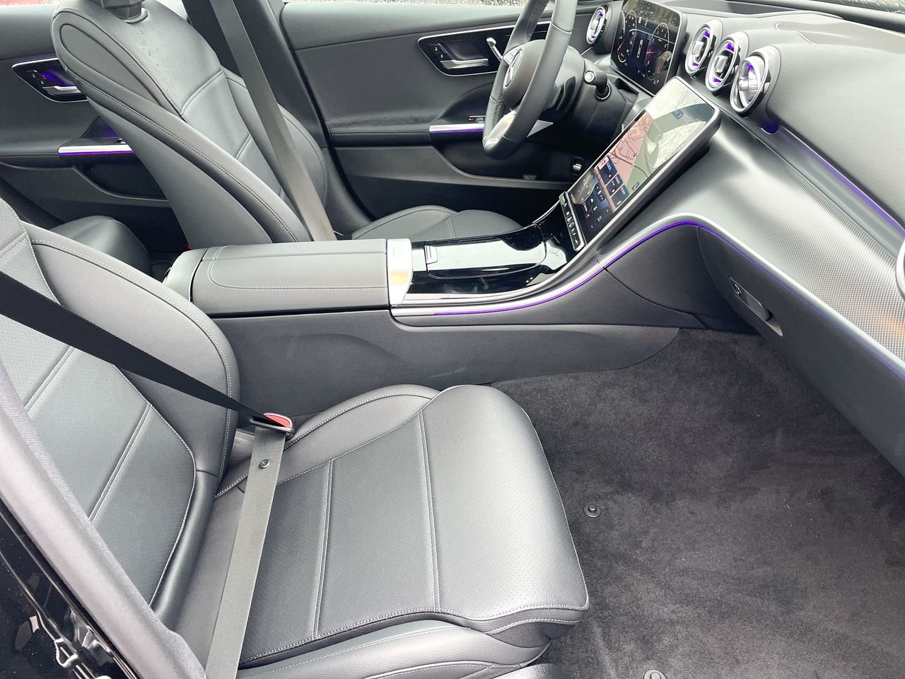 Used 2023 Obsidian Black Metallic Mercedes-Benz 4MATIC Sedan image 33