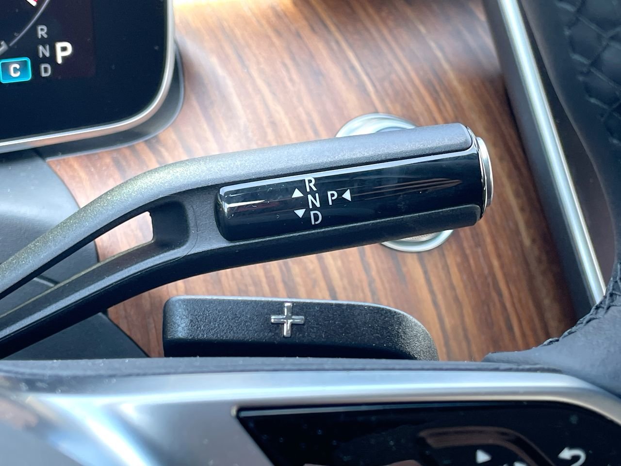 Used 2023 Obsidian Black Metallic Mercedes-Benz 4MATIC Sedan image 28