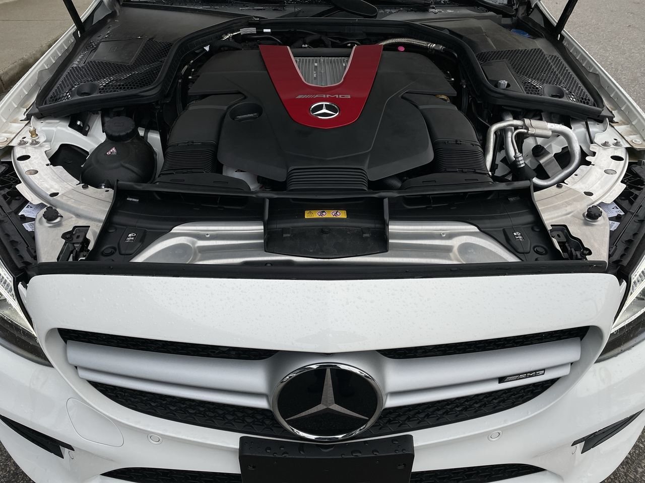 Used 2022 Polar White Mercedes-Benz 4MATIC Coupe image 34