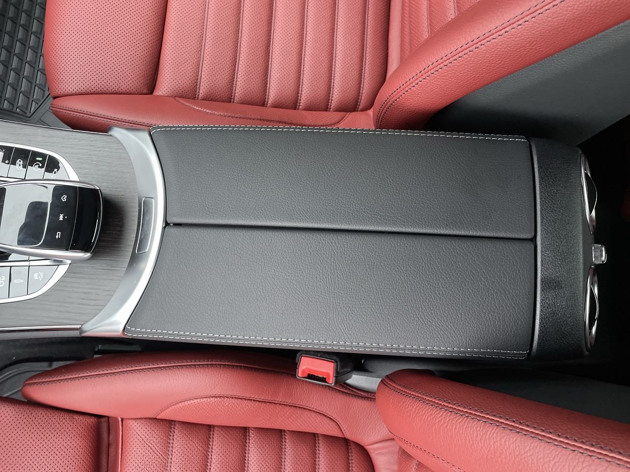 Used 2022 Polar White Mercedes-Benz 4MATIC Coupe image 29