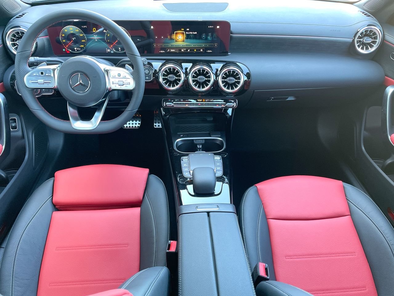 New 2023 Cosmos Black Metallic Mercedes-Benz CLA 250 4MATIC image 30
